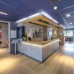 Ibis Budget Sud 2* 발랑스