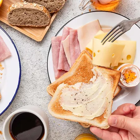 Hotel Ibis Budget Sud 2*