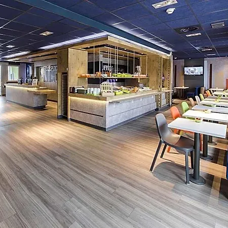 호텔 Ibis Budget Sud 2*