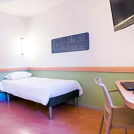 Ibis Budget Sud 2*